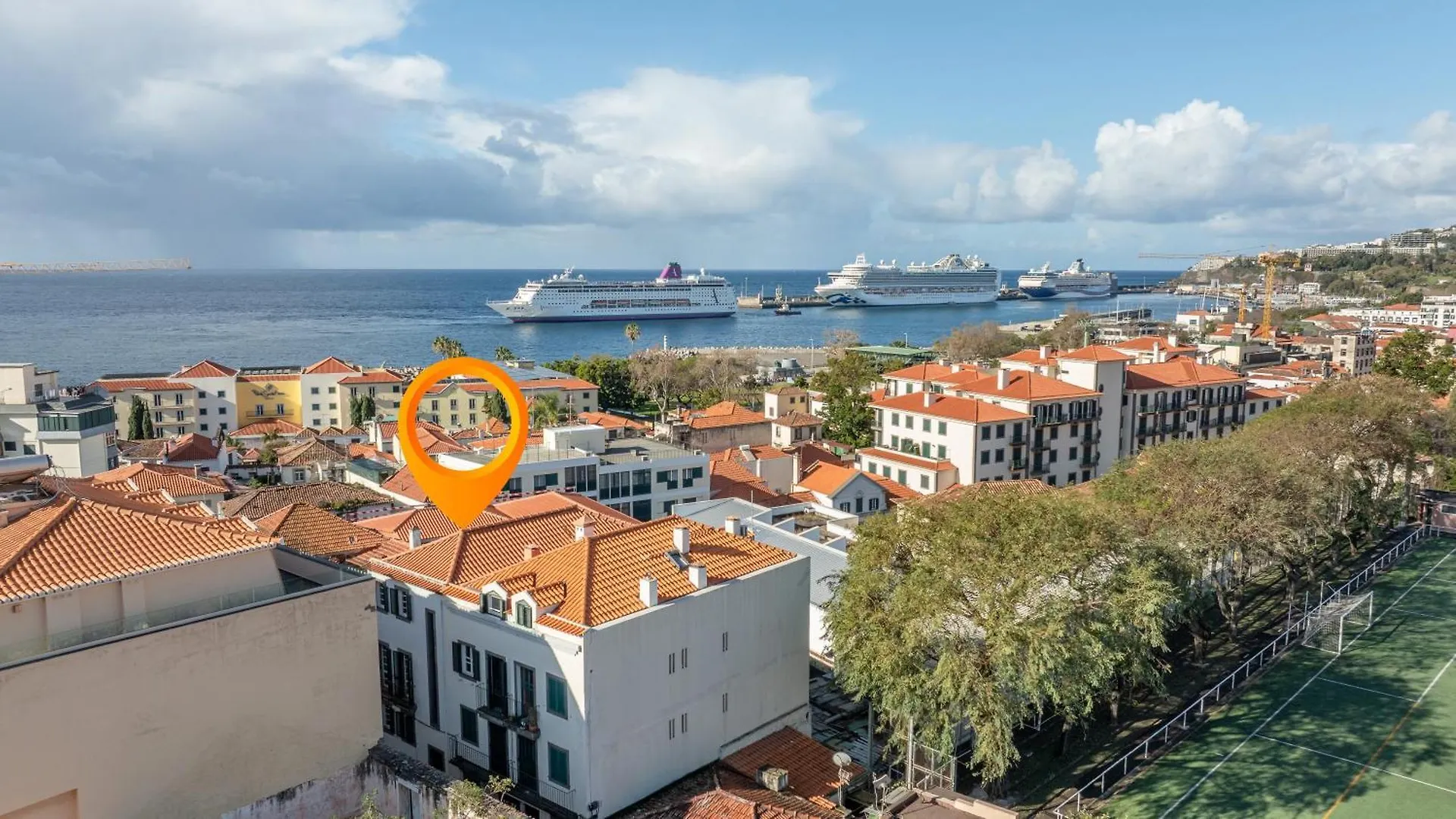 Funchal Apartment With Stunning Harbor View And Air Conditioning Unit