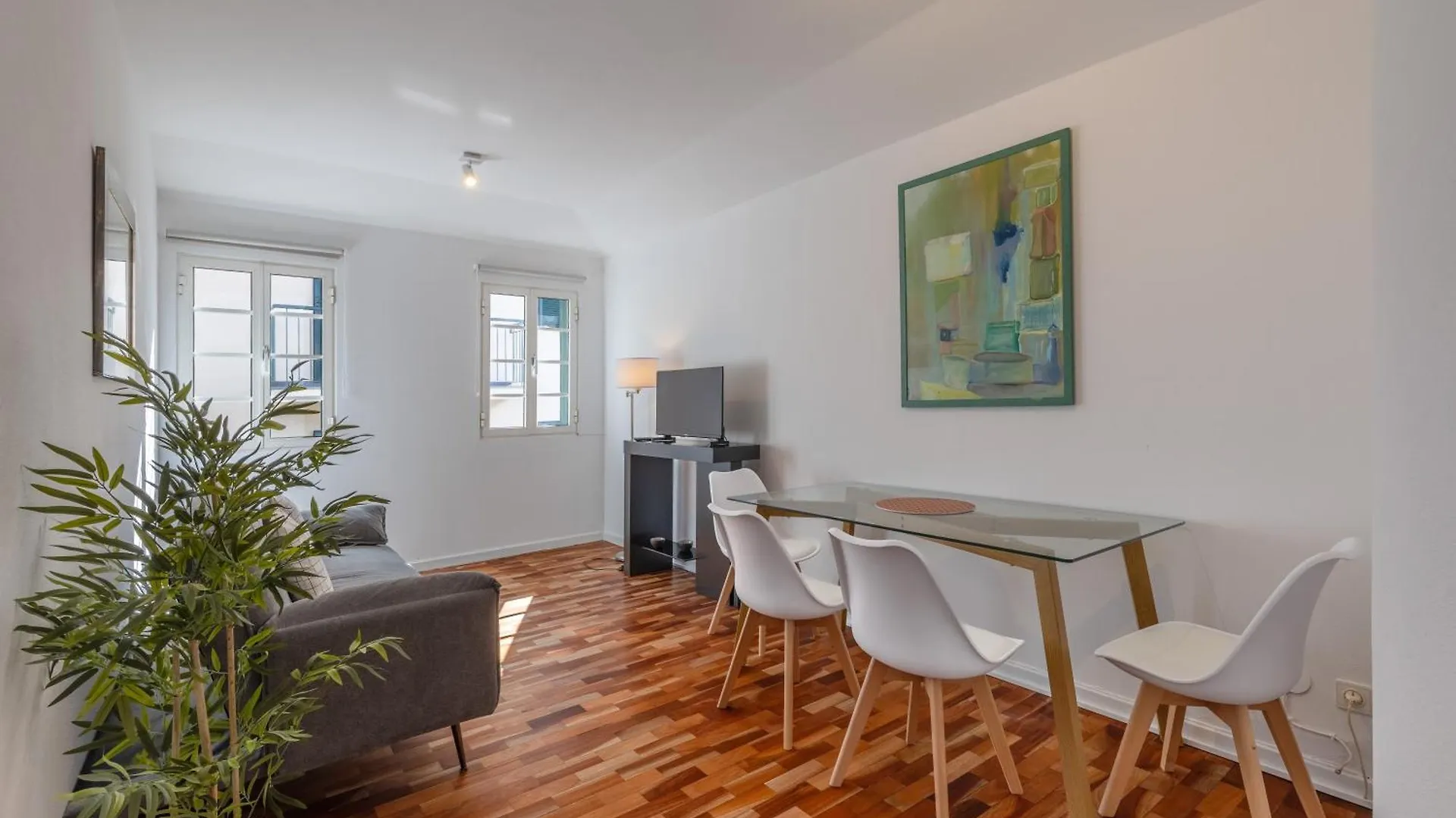 Funchal Apartment With Stunning Harbor View And Air Conditioning Unit Funchal (Madeira)